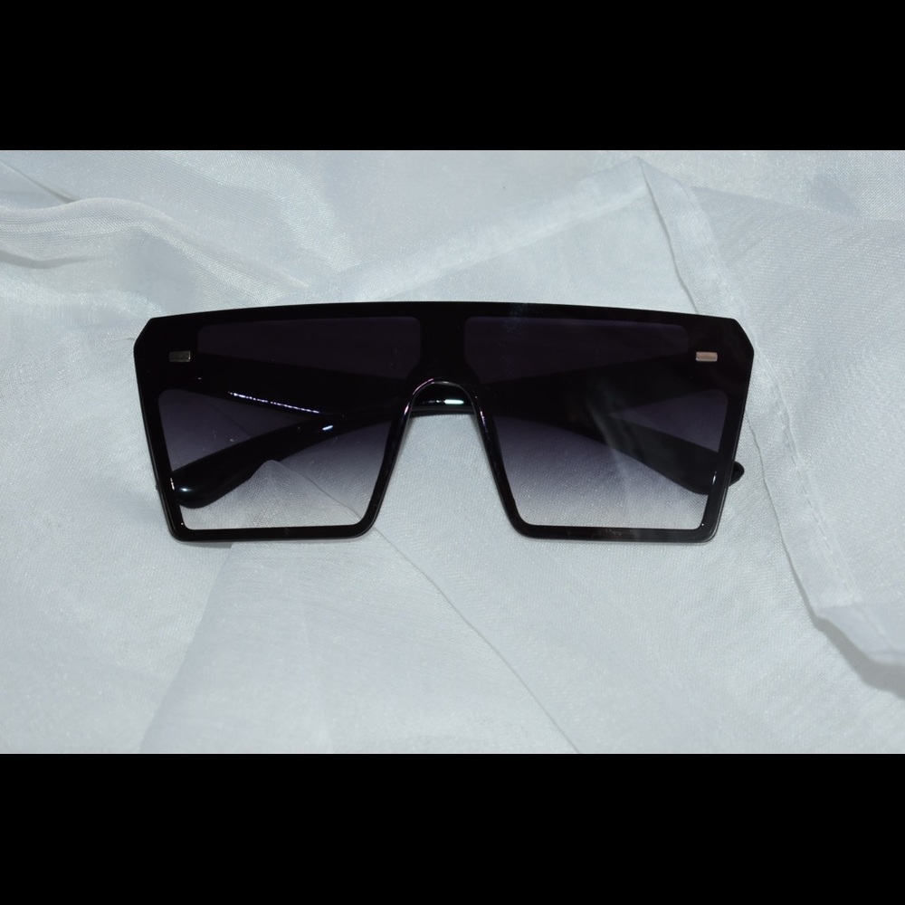 Sunglasses - Picture 2 of 4